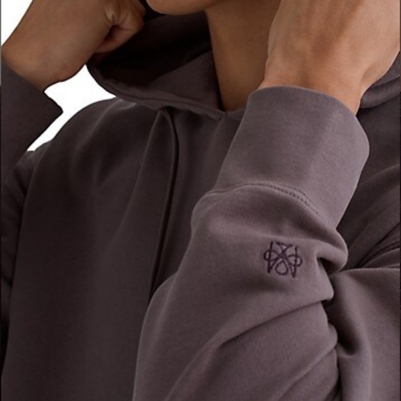 Like new Club Monaco stretch cotton hoodie - Picture 2 of 4